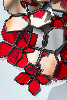 Détail Vitreries Fleuries crédit Yann Gachet - Agrandir l'image (fenêtre modale)